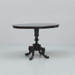 529766 Pedestal table